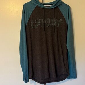 Oakley Blue and Black Pullover